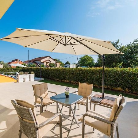 Villa Petra S Bazenom, Rostiljem I Parkingom Zadar Ngoại thất bức ảnh