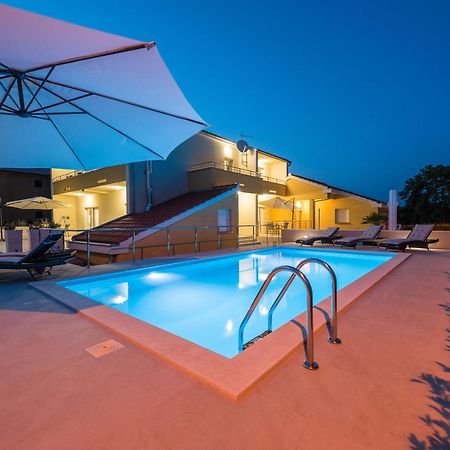 Villa Petra S Bazenom, Rostiljem I Parkingom Zadar Ngoại thất bức ảnh