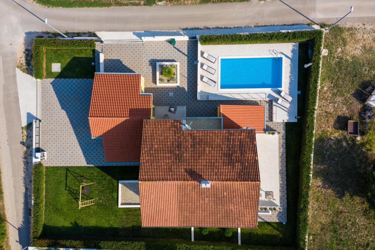 Villa Petra S Bazenom, Rostiljem I Parkingom Zadar Ngoại thất bức ảnh