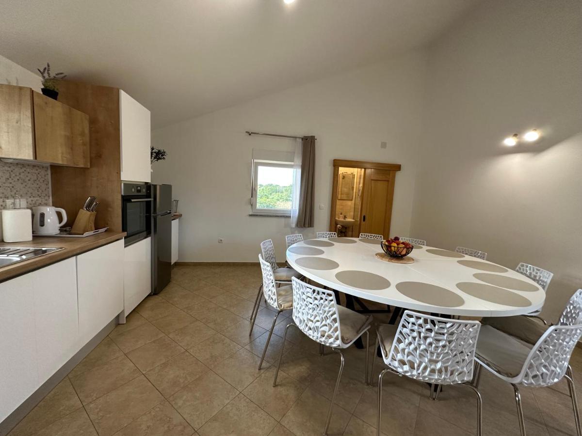 Villa Petra S Bazenom, Rostiljem I Parkingom Zadar Ngoại thất bức ảnh