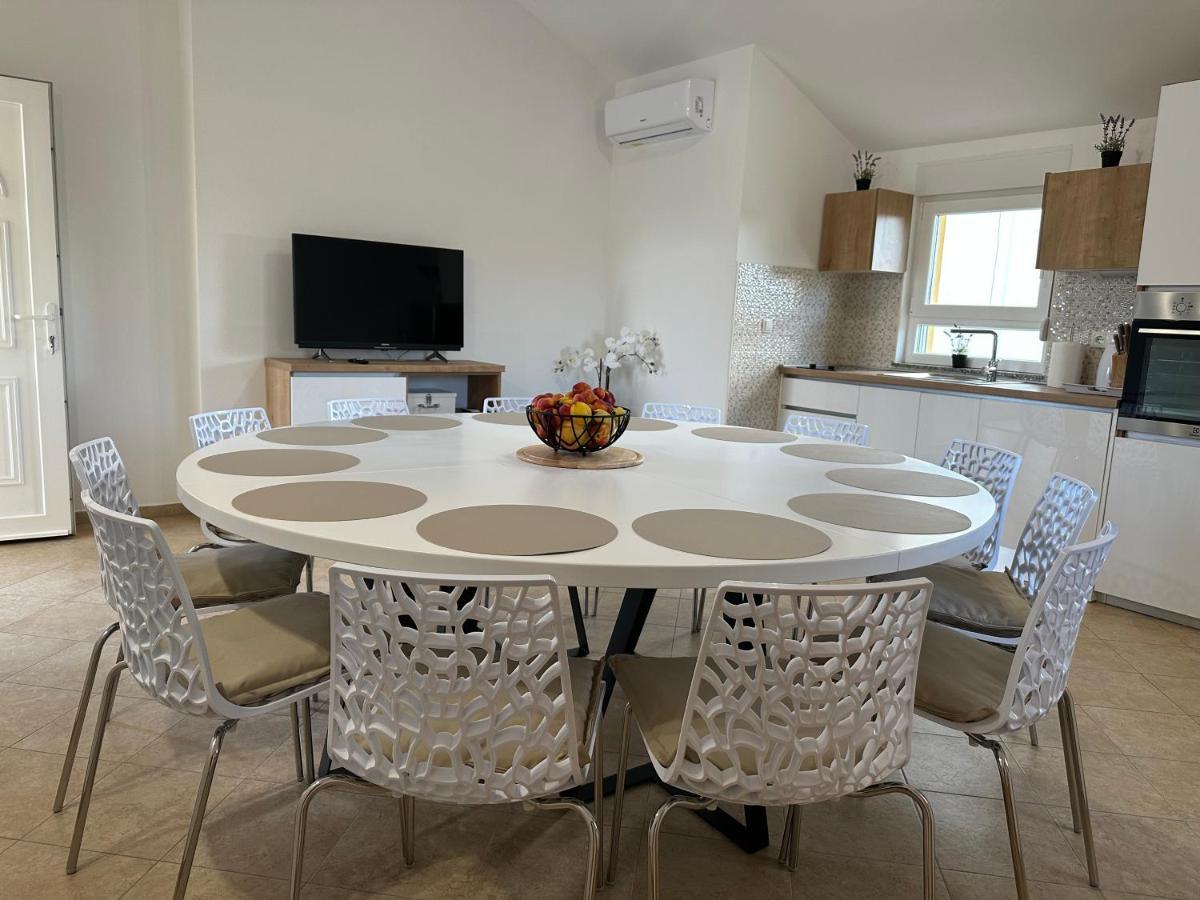 Villa Petra S Bazenom, Rostiljem I Parkingom Zadar Ngoại thất bức ảnh